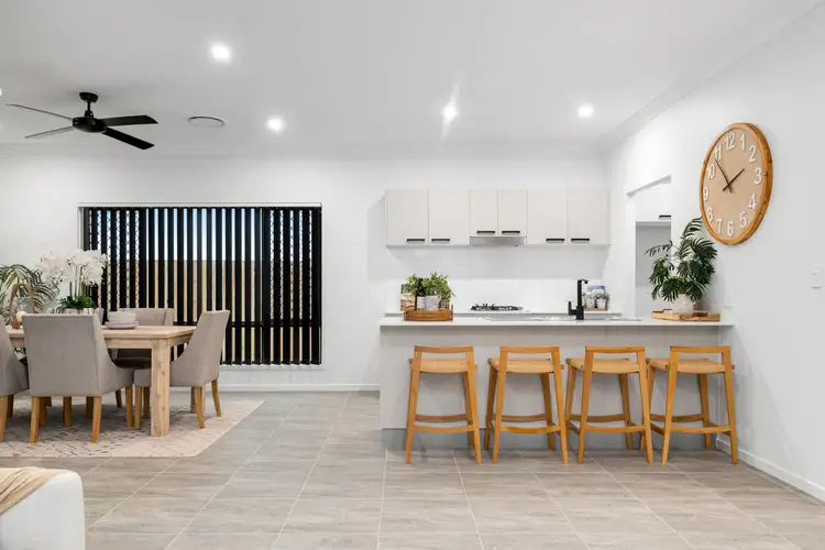 Sixth view of Homely house listing, 27 Centurion Circuit, Holmview QLD 4207