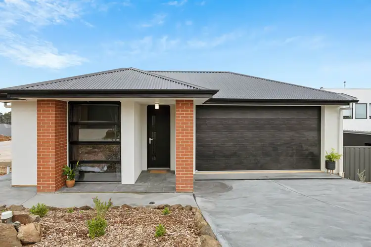 40 Amblemead Drive, Mount Barker SA 5251