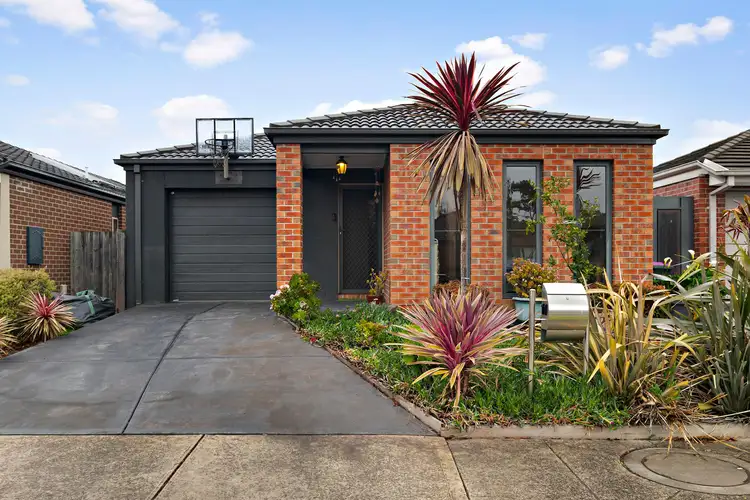Main view of Homely house listing, 11 Sunstone Boulevard, Doreen VIC 3754