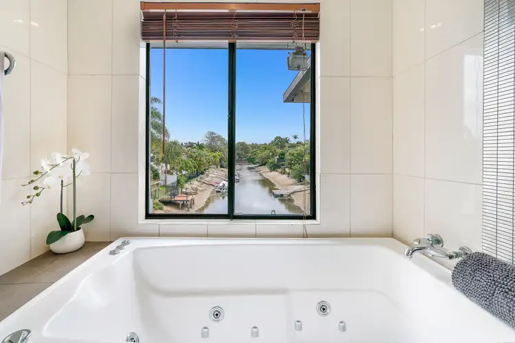 Fifth view of Homely house listing, 31 Pacific Boulevard, Broadbeach Waters QLD 4218