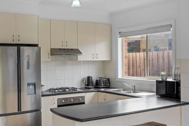 Sixth view of Homely townhouse listing, 1/90 Edgars Road, Thomastown VIC 3074