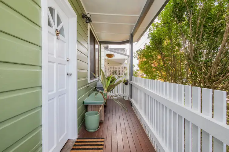 10 Wilkinson Street, Mayfield NSW 2304