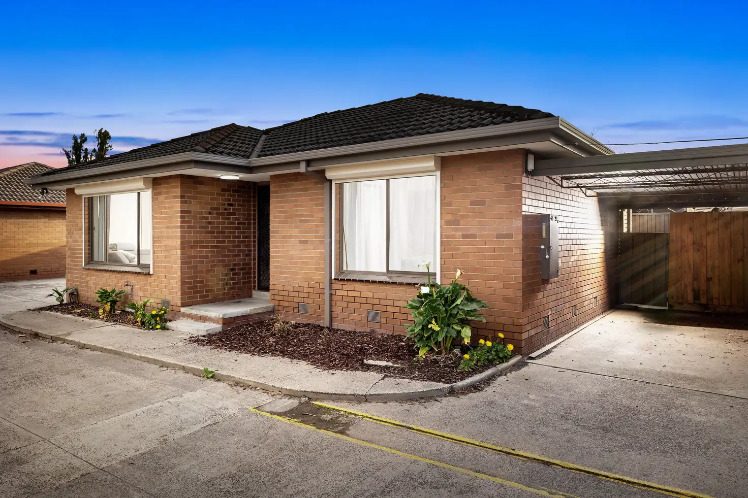 Main view of Homely unit listing, 2/1 Rochdale Square, Lalor VIC 3075