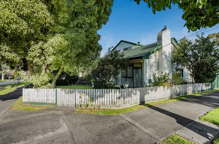 22 Aberdeen Road, Blackburn South VIC 3130