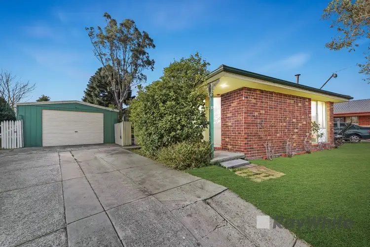 17 Sue Court, Hampton Park VIC 3976