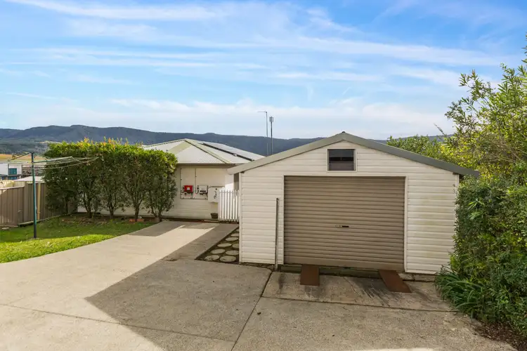 2/14 Avondale Road, Dapto NSW 2530
