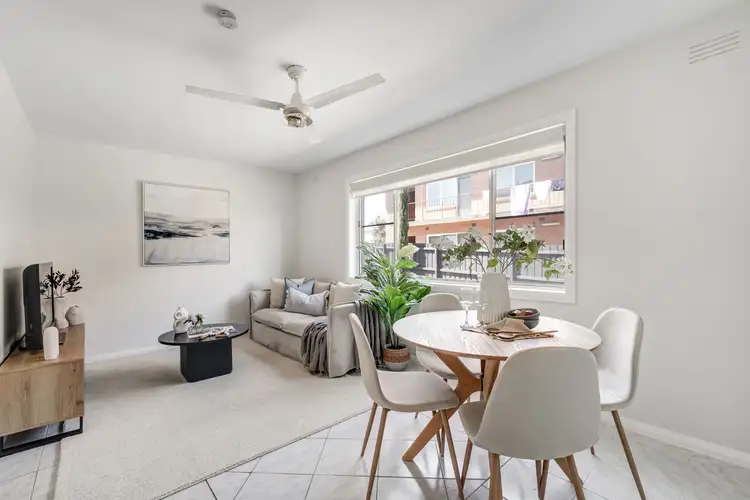 2/42 Dundas Street, Thornbury VIC 3071