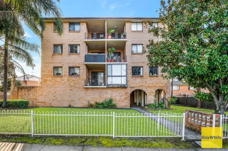 8/9-11 Wilde Street, Carramar NSW 2163