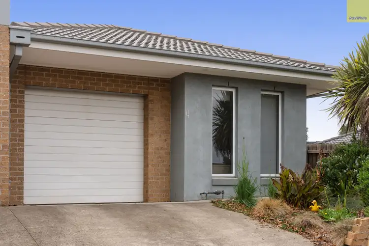 Second view of Homely unit listing, 4/13 Silverdale Drive, Darley VIC 3340