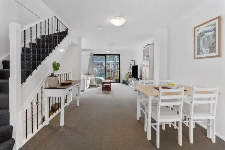 22/11 Portia Street, Kingston QLD 4114