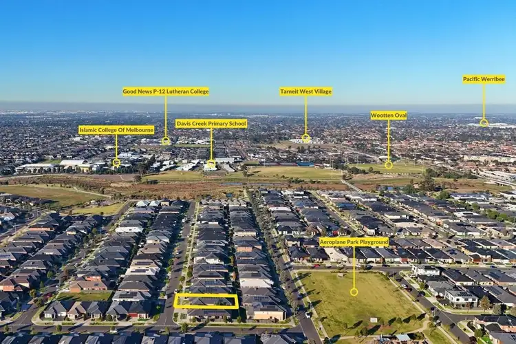 Second view of Homely house listing, 95 Clifton Circuit, Tarneit VIC 3029