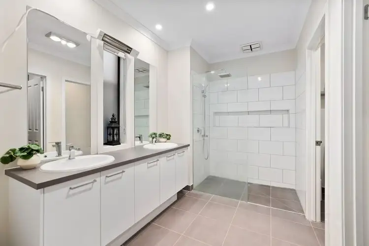 Fourth view of Homely house listing, 95 Clifton Circuit, Tarneit VIC 3029