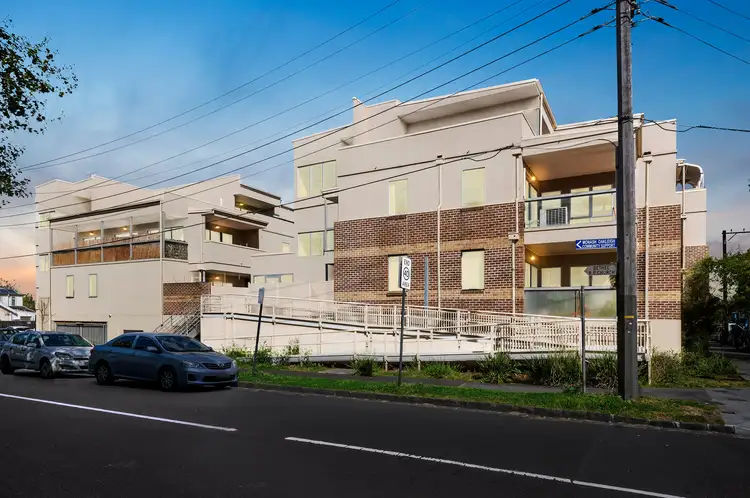 12/82-86 Atherton Road, Oakleigh VIC 3166
