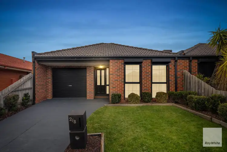 2/8 Kalista Avenue, Hillside VIC 3037