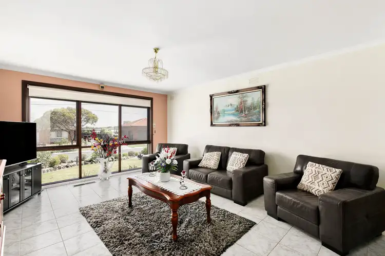 Second view of Homely house listing, 6 Phelan Court, Tullamarine VIC 3043