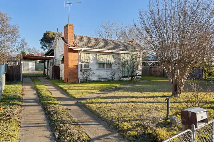8 Elizabeth Street, Benalla VIC 3672