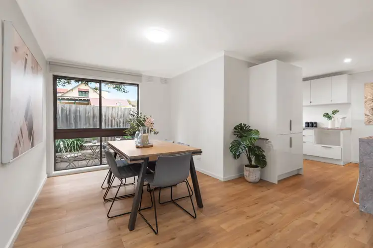 Fourth view of Homely villa listing, 2/5 Cherryhinton Street, Box Hill VIC 3128