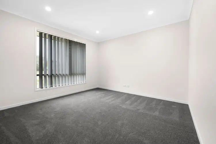 Fourth view of Homely house listing, 5 McKinlay Place, Tamworth NSW 2340