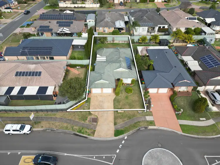 60 The Lakes Drive, Glenmore Park NSW 2745