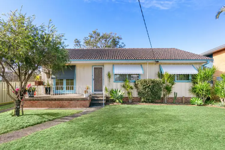 10 Noela Place, Budgewoi NSW 2262