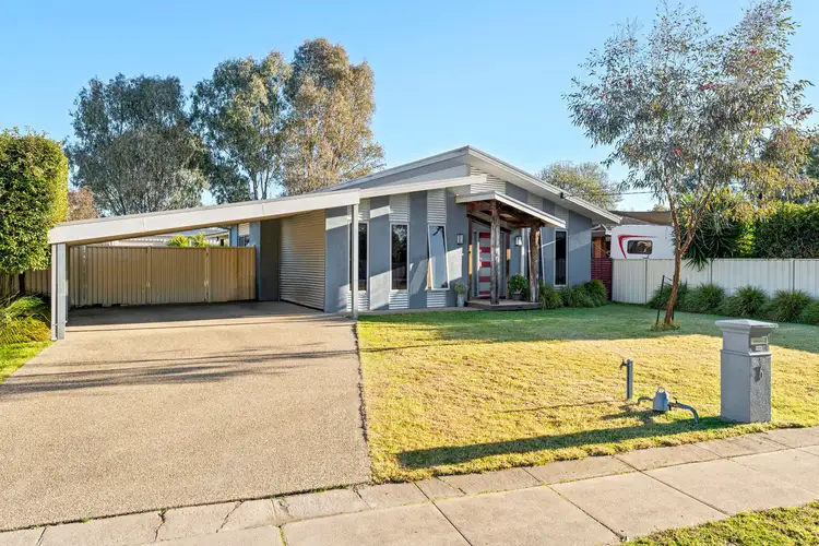 6 Jean Crescent, Benalla VIC 3672