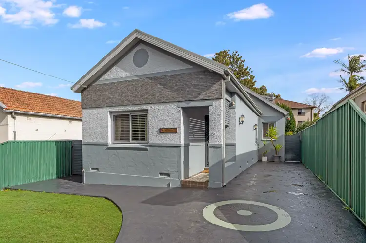 30 Benaroon Road, Lakemba NSW 2195