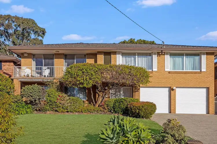 25 Oak Drive, Georges Hall NSW 2198