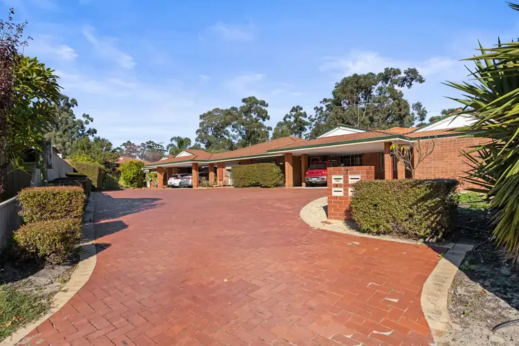 3/7 Conifer Close, Ballajura WA 6066
