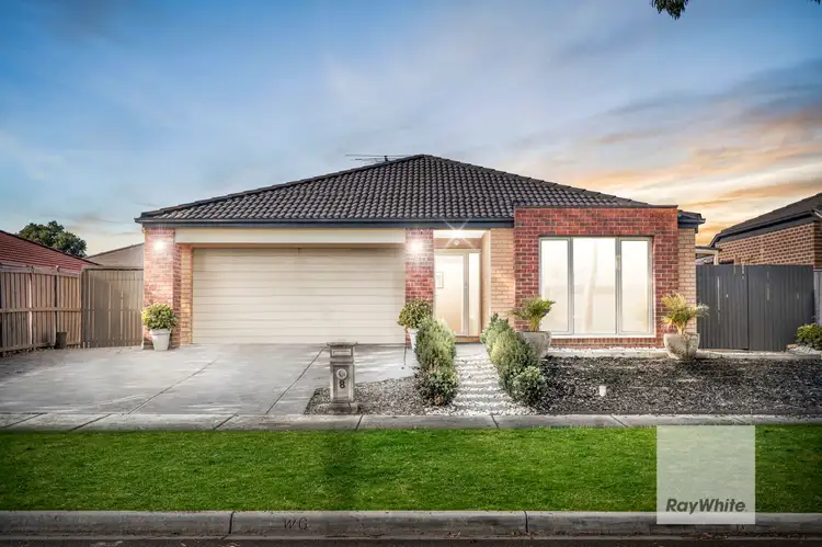 8 Muirfield Street, Deer Park VIC 3023