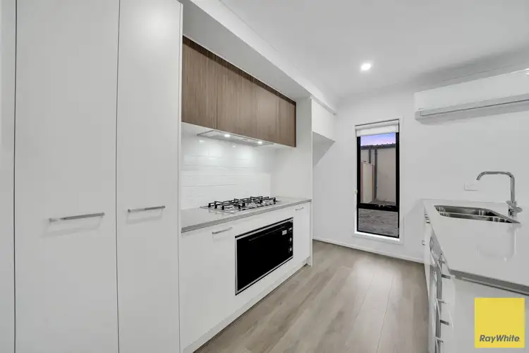 Fourth view of Homely house listing, 5 HALE Walk, Truganina VIC 3029
