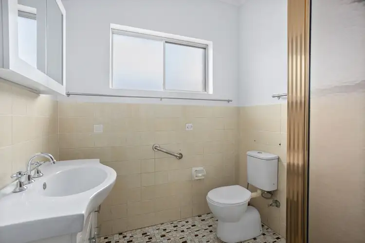 Fifth view of Homely block of units listing, 8 Storey Street, Oak Flats NSW 2529