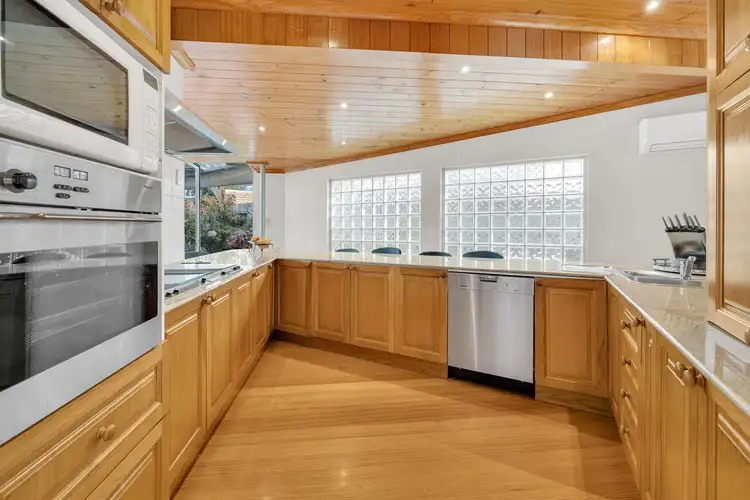 Sixth view of Homely house listing, 8 Swift Street, Hoppers Crossing VIC 3029