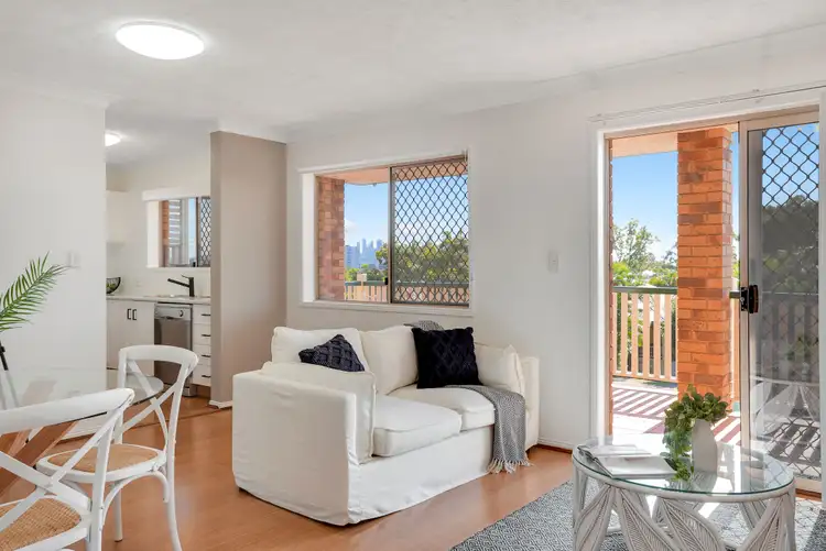 2/32 Ridge Street, Greenslopes QLD 4120