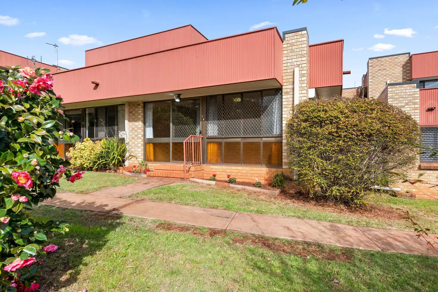 Main view of Homely unit listing, 2/316 Hume Street, Centenary Heights QLD 4350