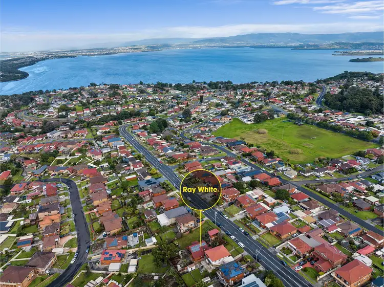 Main view of Homely house listing, 33 Weringa Avenue, Lake Heights NSW 2502
