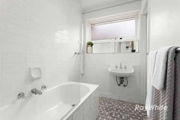 Fifth view of Homely apartment listing, 1/9 Daniell Crescent, Caulfield VIC 3162