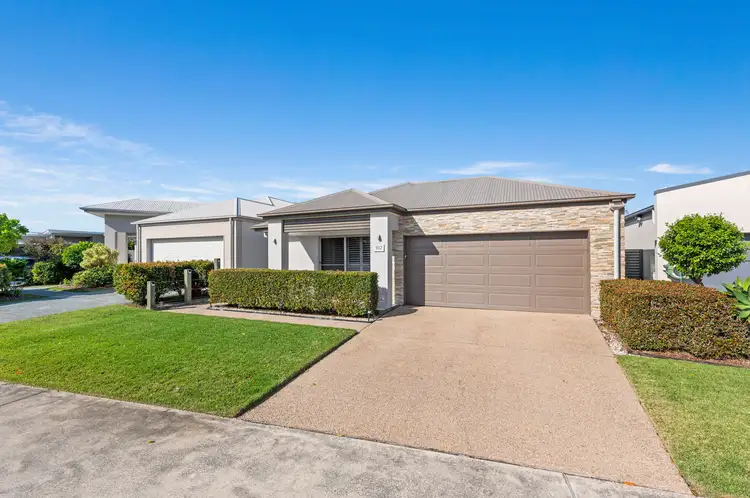 102/1 Halcyon Way, Hope Island QLD 4212