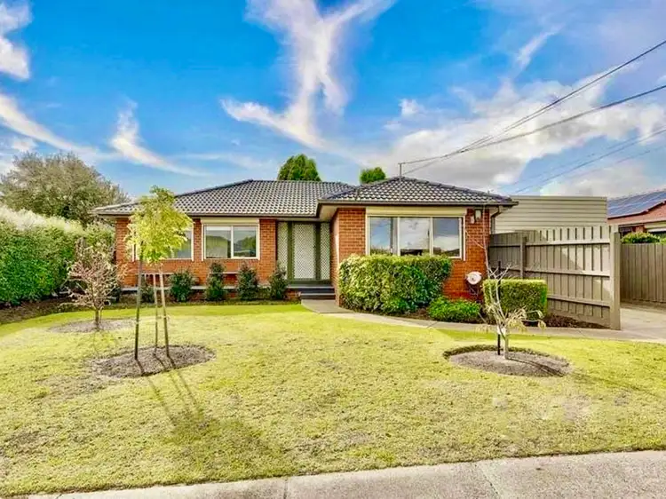 Main view of Homely house listing, 3 Henley Drive, Gladstone Park VIC 3043
