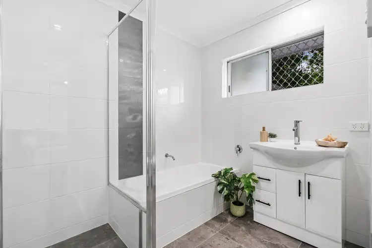 Fourth view of Homely house listing, 4 Warrungen Way, Ashmore QLD 4214