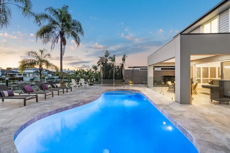 21 Platypus Avenue, Sorrento QLD 4217