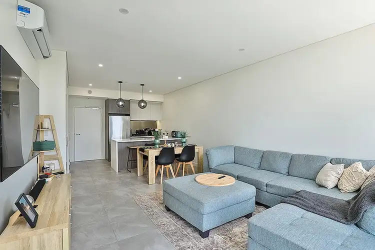 1 Villawood Place