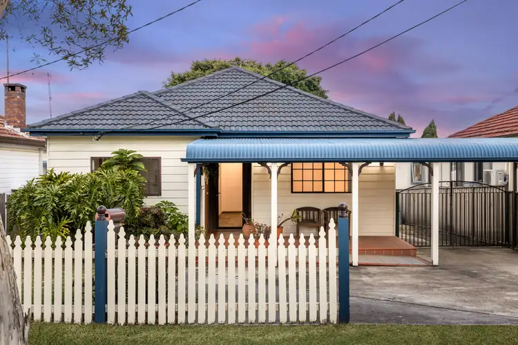 52 Albion Street, Roselands NSW 2196