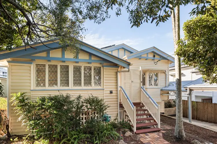 30 Pelham Street, Coorparoo QLD 4151