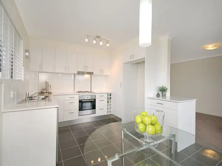 Main view of Homely unit listing, 4/34 Farnell Street, Chermside QLD 4032