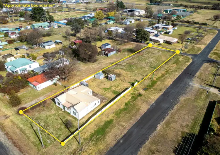 128 Coronation Avenue, Glen Innes NSW 2370