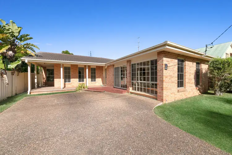 33 Weemala Street, Budgewoi NSW 2262