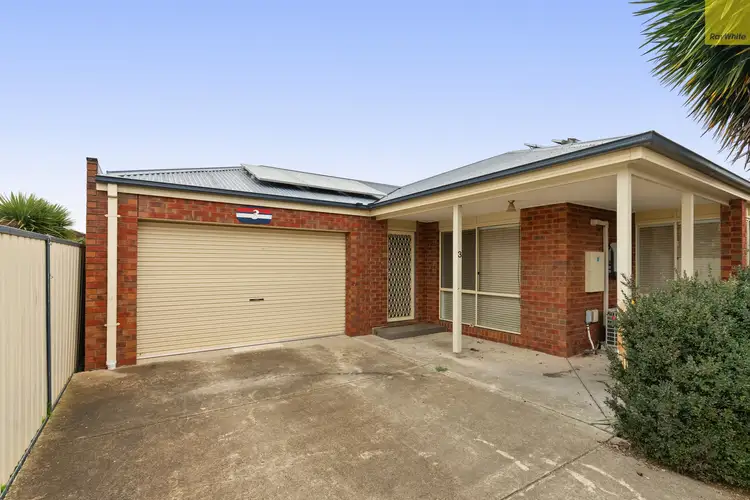3/5 Russell Street, Darley VIC 3340