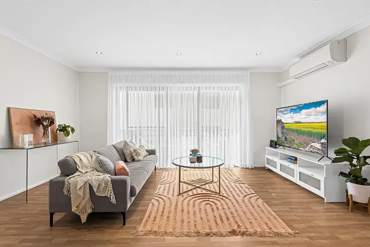 Second view of Homely unit listing, 4/15 Virginia Street, North Wollongong NSW 2500