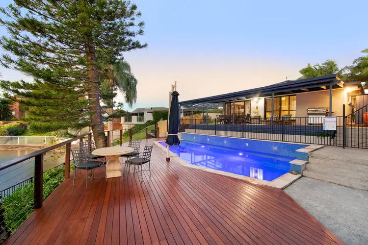 3 Moray Court