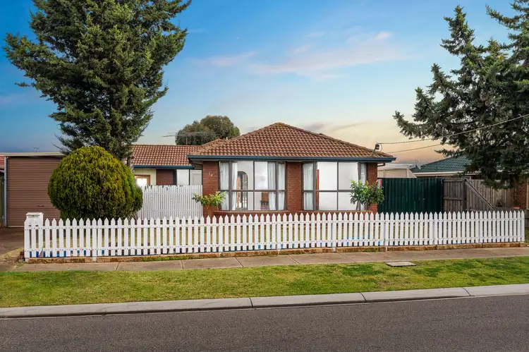 14 Silvereye Crescent, Werribee VIC 3030